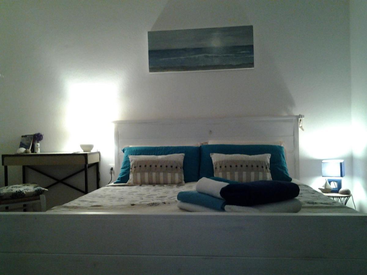 Frina Di Mari B&B San Teodoro  Exteriör bild